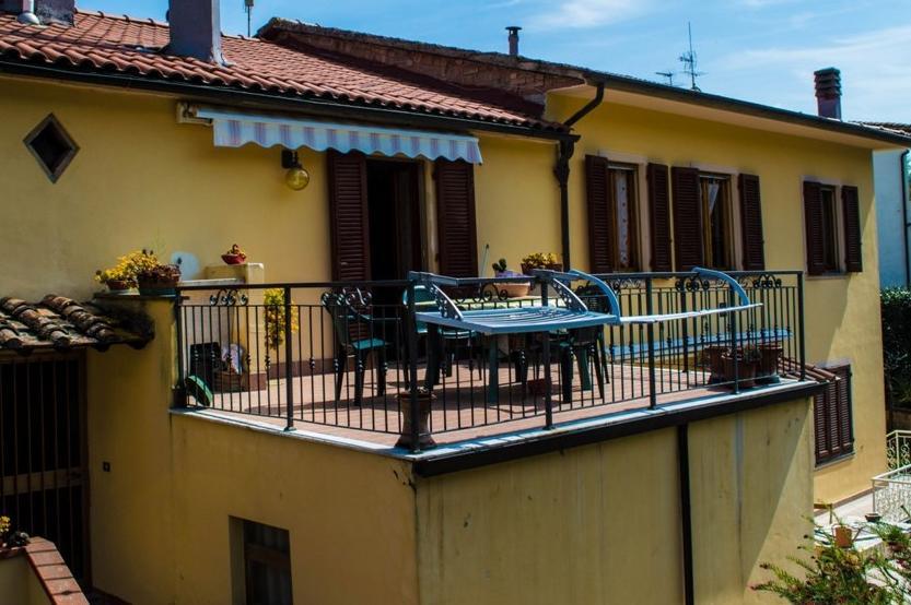 Casa Ricciardi Apartment Chianni Phòng bức ảnh