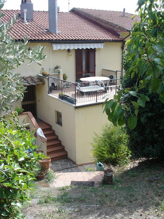 Casa Ricciardi Apartment Chianni Phòng bức ảnh